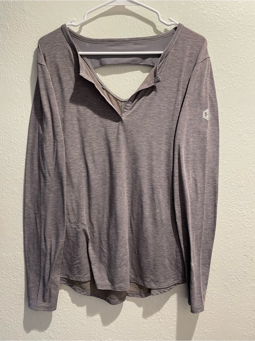 Under Armour Gray HeatGear Open Cutout Back Long Sleeve Top